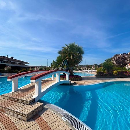 Perla Apartment - 3 Piscine E Un Bar - Desenzano Desenzano del Garda Exteriér fotografie