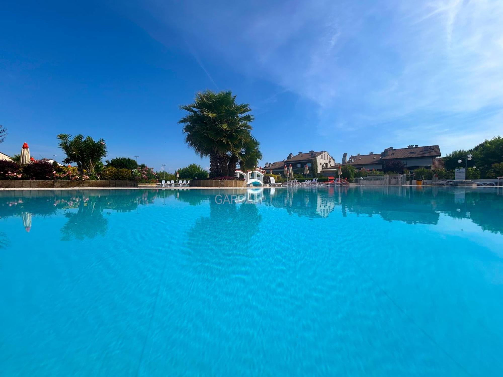 Perla Apartment - 3 Piscine E Un Bar - Desenzano Desenzano del Garda Exteriér fotografie