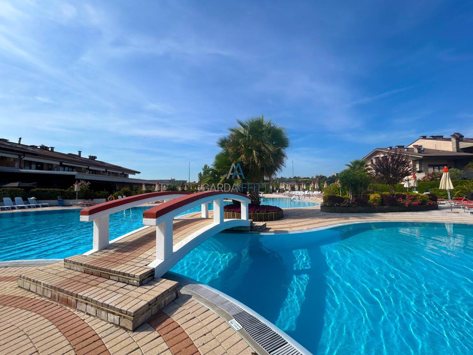 Perla Apartment - 3 Piscine E Un Bar - Desenzano Desenzano del Garda Exteriér fotografie