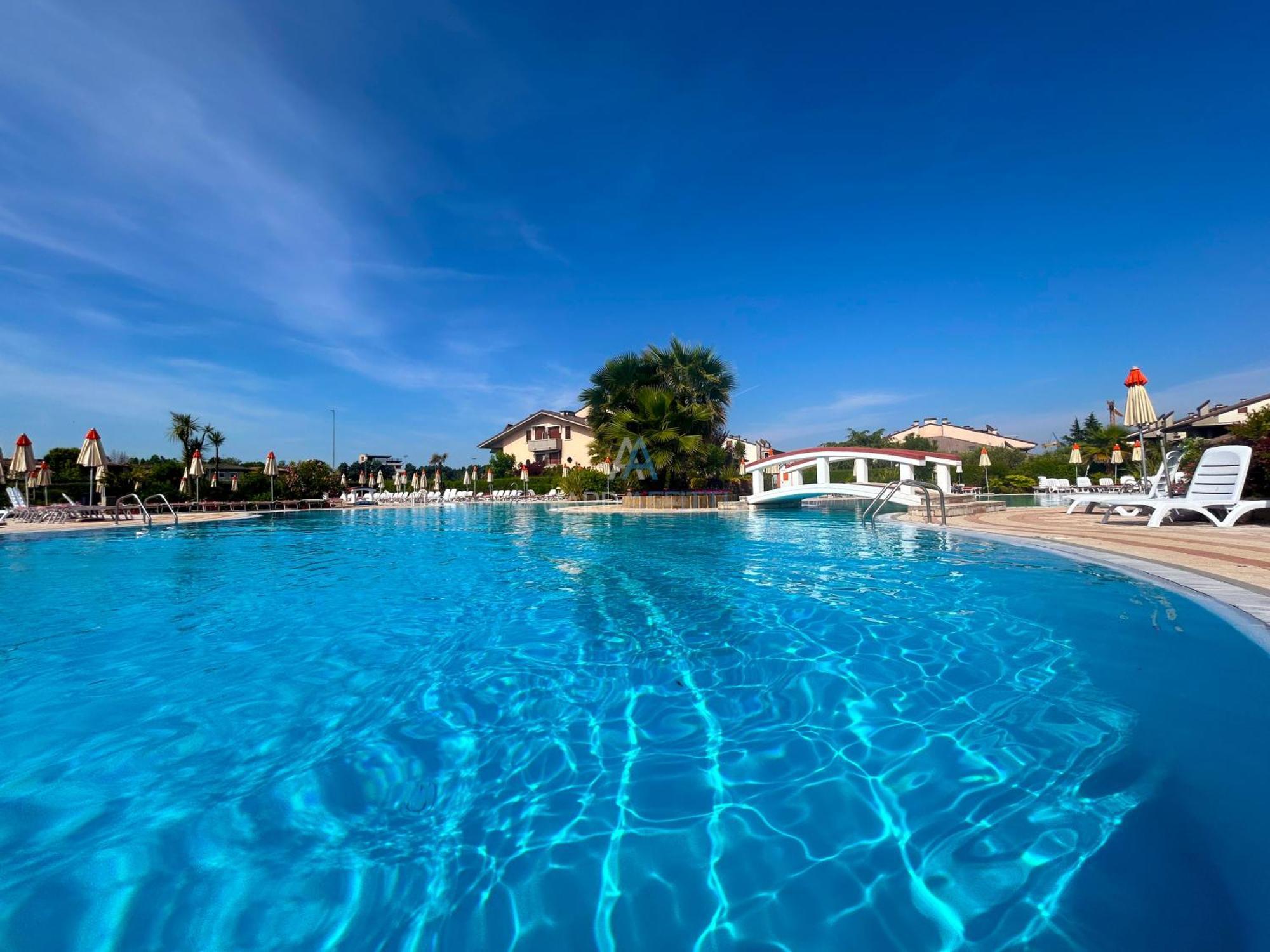 Perla Apartment - 3 Piscine E Un Bar - Desenzano Desenzano del Garda Exteriér fotografie