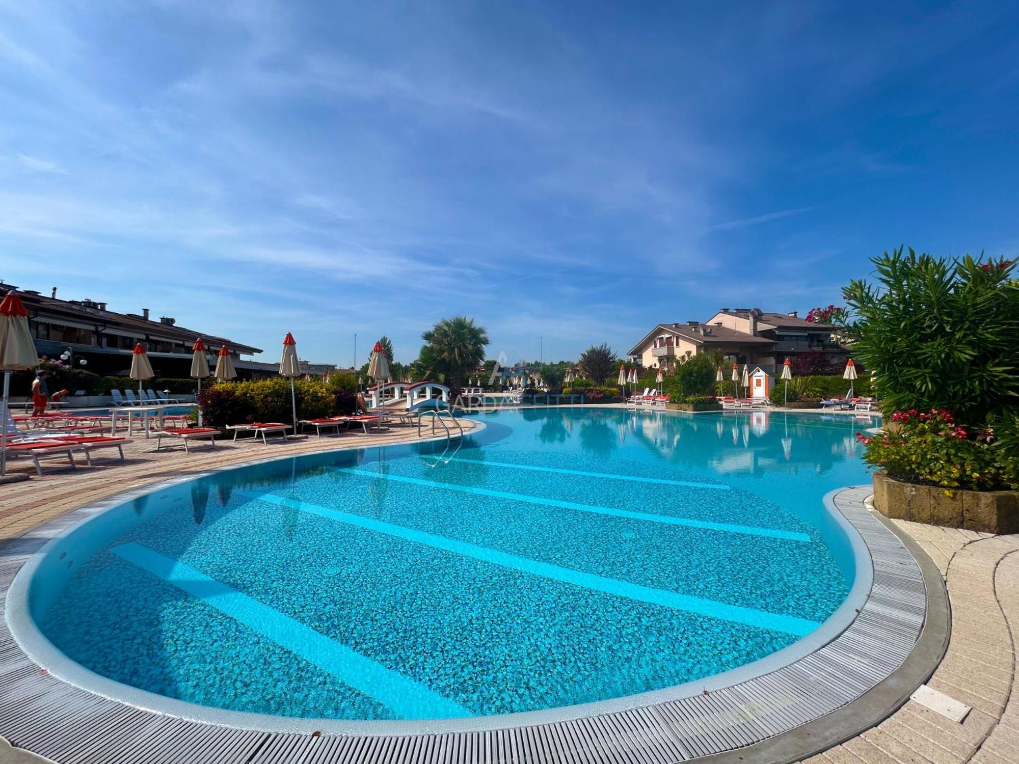 Perla Apartment - 3 Piscine E Un Bar - Desenzano Desenzano del Garda Exteriér fotografie